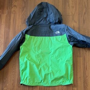 The North Face men’s Two-Tone Raincoat